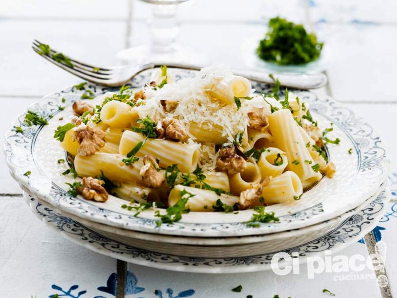 Tortiglioni con mascarpone e noci