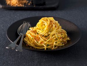 tagliolini-senape-aglio-pangrattato