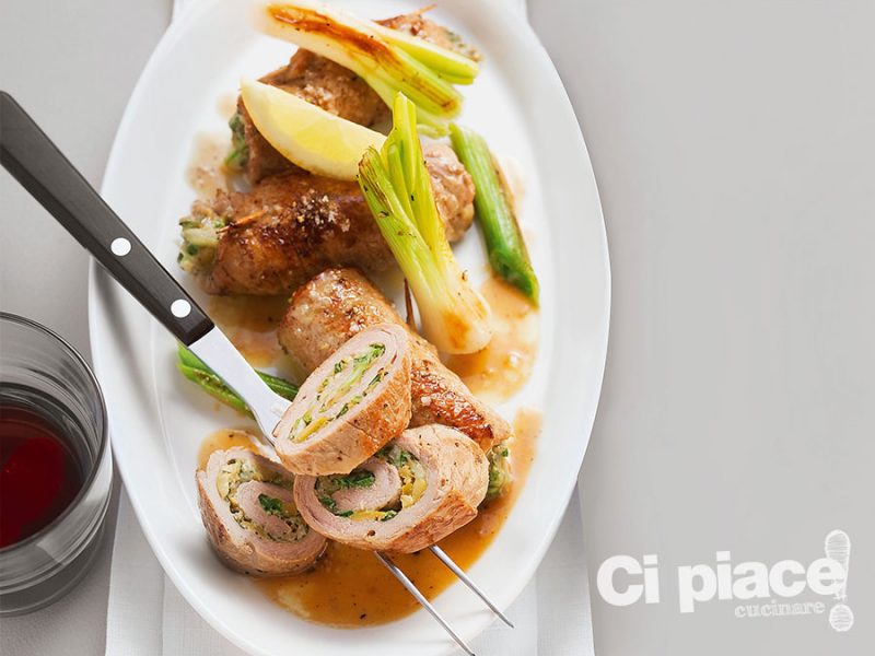 Involtini di vitello con porri e olive