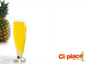 Cocktail-spumante-ananas-zenzero-