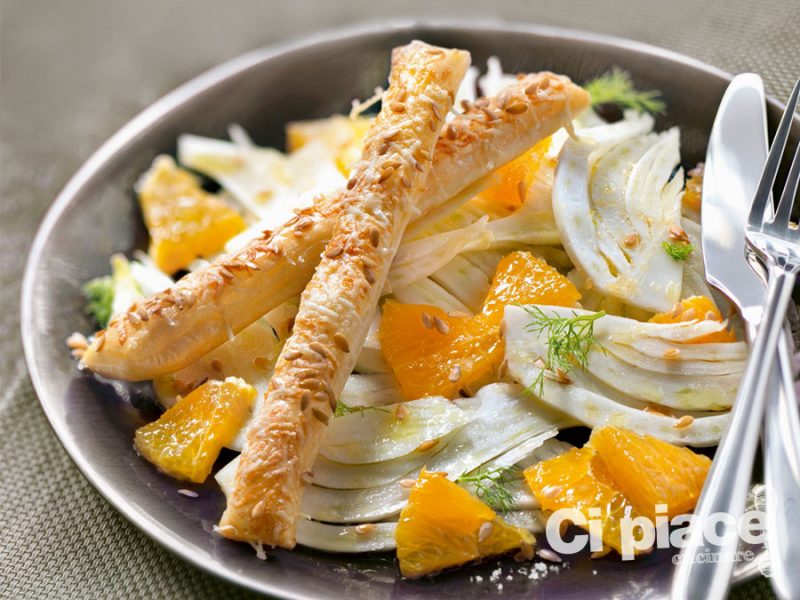 Insalata con arance e grissini al sesamo