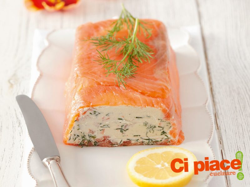 Terrina con salmone e aneto