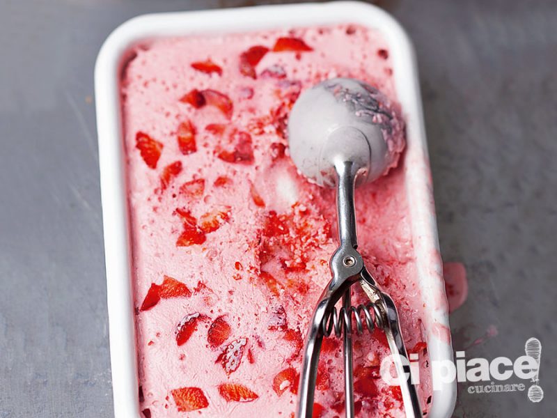 Gelato alle fragole