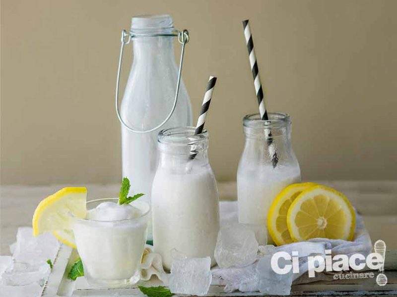 Iced cocco lemonade