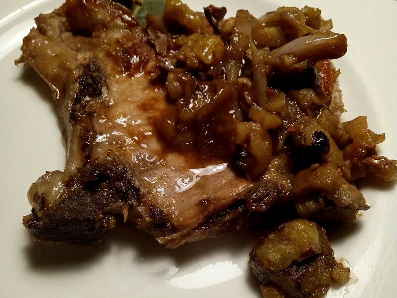 Bistecchina di Maiale con scalogni e castagne