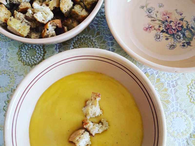 Crema di zucca con crostini all’origano