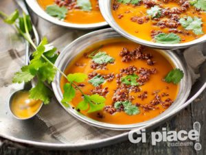 vellutata-di-patate-dolci-con-quinoa-e-coriandolo