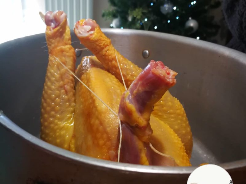 Cappone con ripieno di carne e castagne