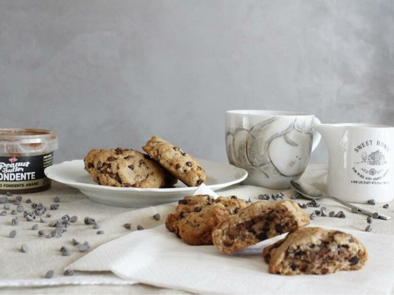 Biscotti con burro di arachidi fondente