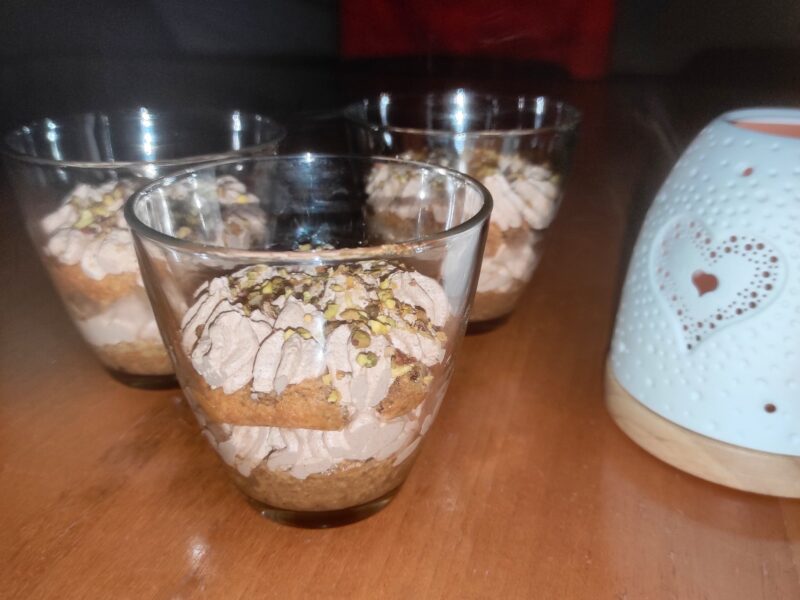 Bicchierini di tiramisù last minute